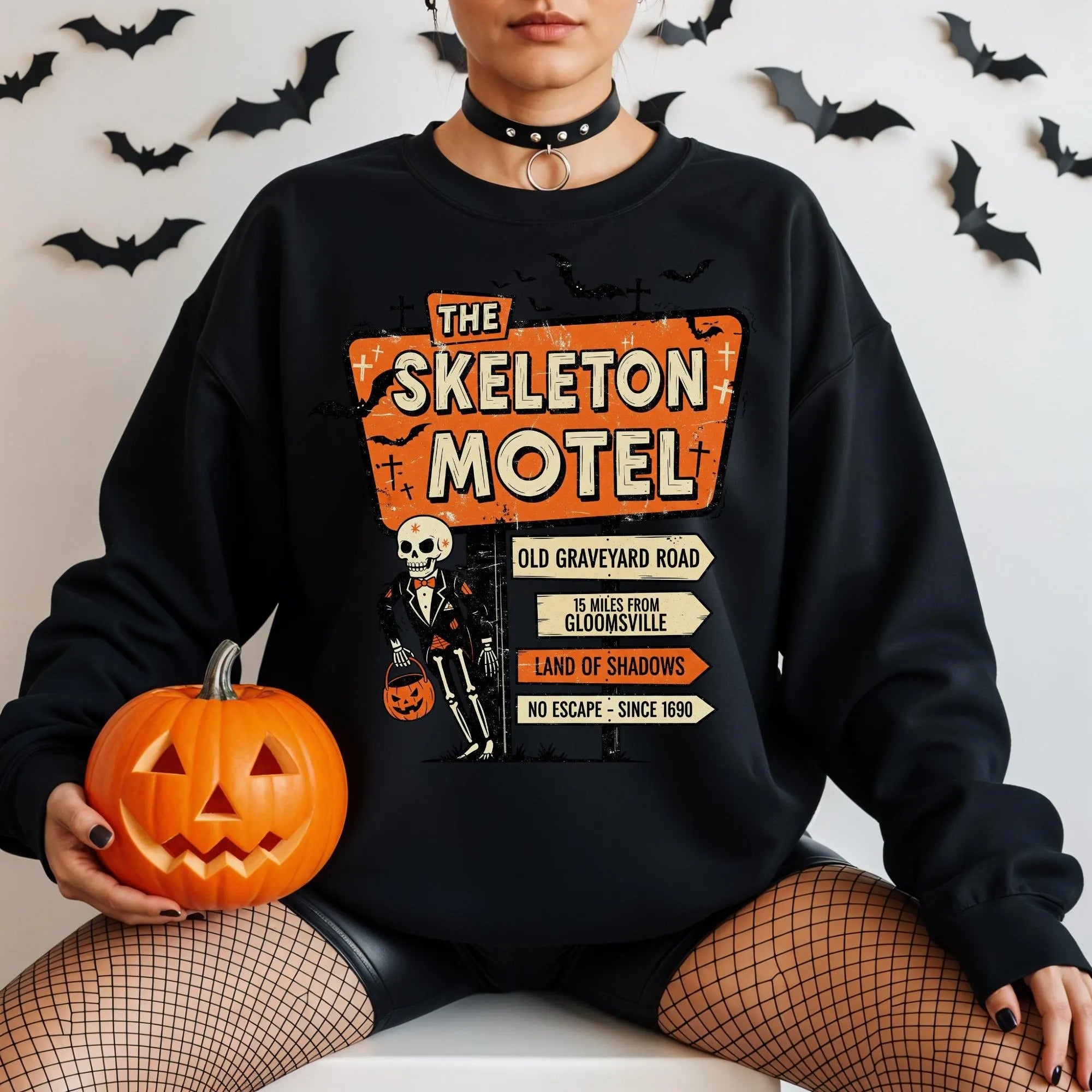 Skeleton Motel Halloween Sweatshirt – Vintage Spooky Graphic Pullover