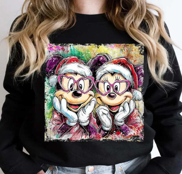 Cute Christmas Couple Sweatshirt – Festive Cartoon Graphic Pullover for Women and Men